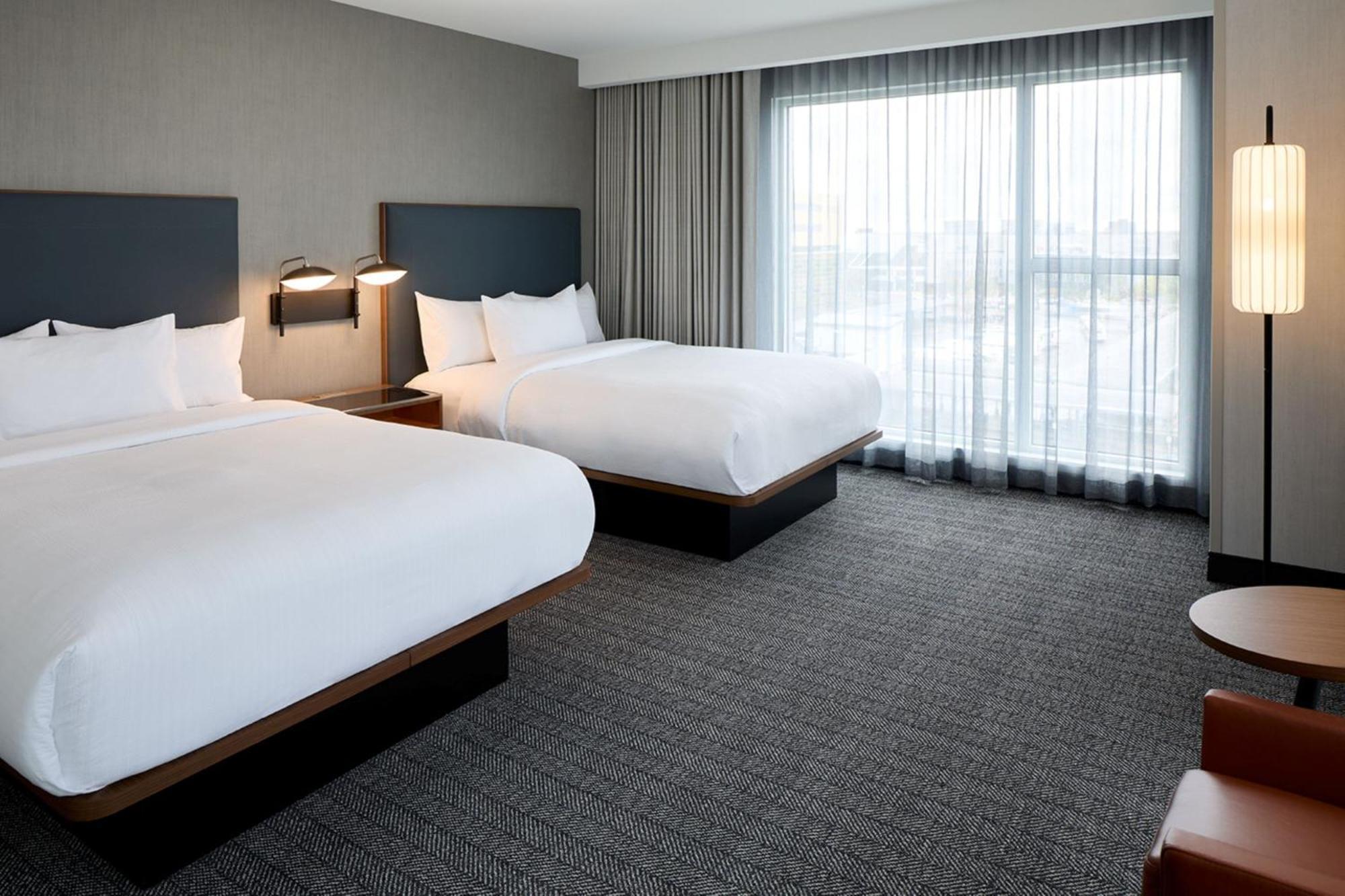 Courtyard By Marriott Montreal Laval Hotel Exterior foto