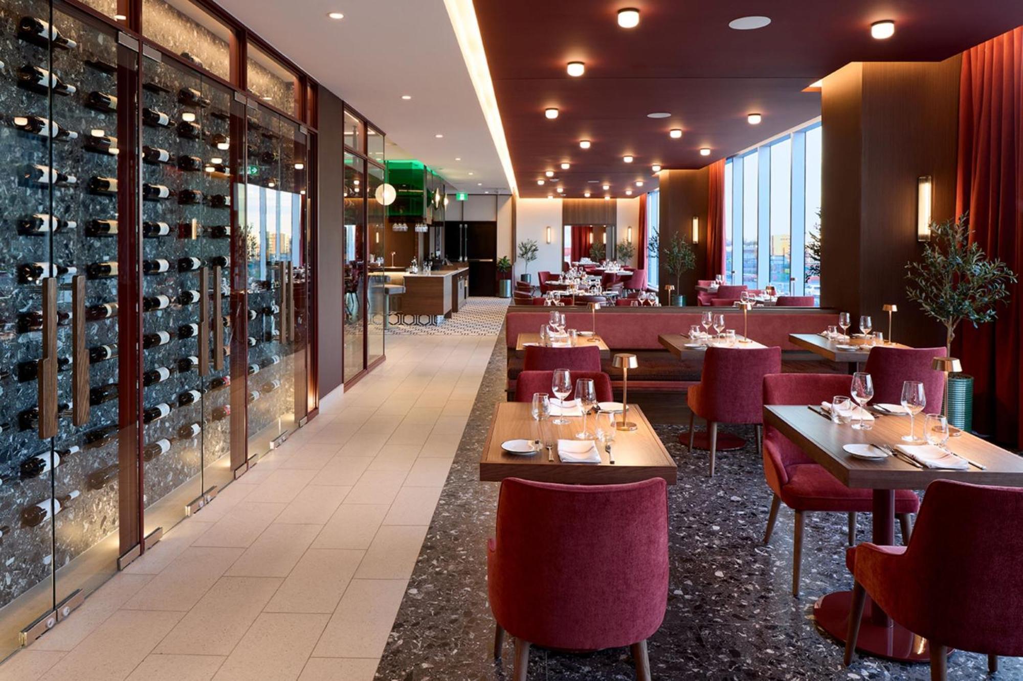 Courtyard By Marriott Montreal Laval Hotel Exterior foto